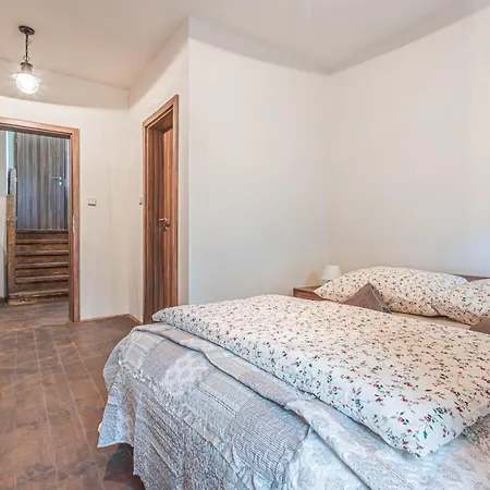 Buskovsky Mlyn 1580 بيت ضيافة Dolní Bousov
