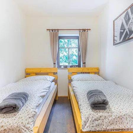 Buskovsky Mlyn 1580 3* Dolní Bousov