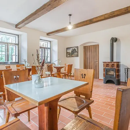 Buskovsky Mlyn 1580 بيت ضيافة 3*
