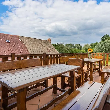 Buskovsky Mlyn 1580 Affittacamere Dolní Bousov