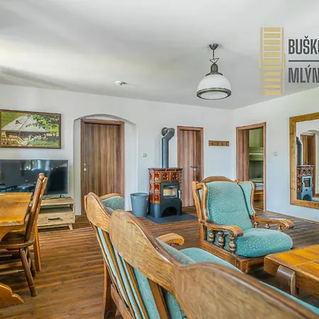 Buskovsky Mlyn 1580 3* Dolní Bousov