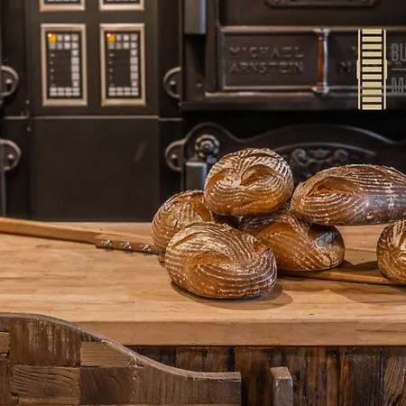 Buskovsky Mlyn 1580 3*