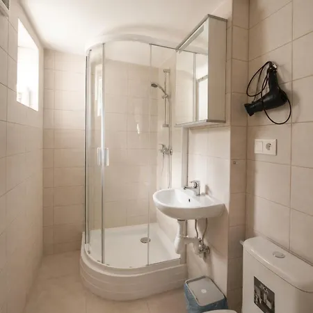 بيت ضيافة Buskovsky Mlyn 1580 3*