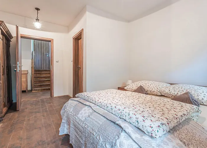 Buskovsky Mlyn 1580 招待所 Dolní Bousov