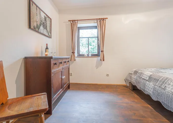 Buskovsky Mlyn 1580 招待所 Dolní Bousov